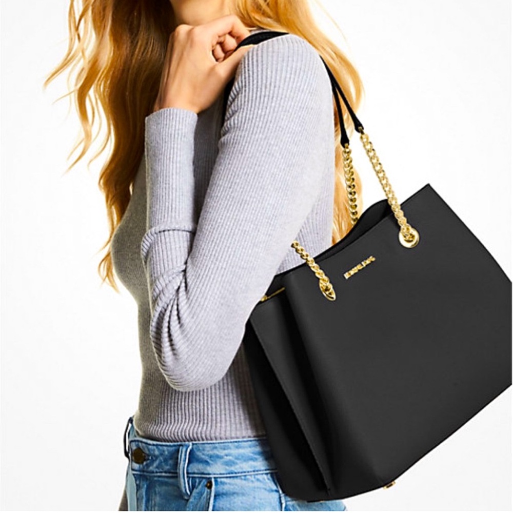 Michael Kors Teagan Large Pebbled Leather Shoulder Bag